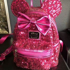 Pink Minnie Mouse sequined bag